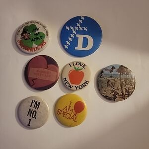 Lot Of 7 Vintage Pinback Buttons New York Fort Lauderdale Etc.